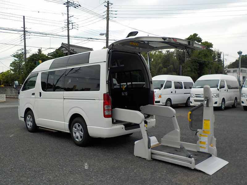 福祉車両　レジアスエース　車いすリフト仕様車　2基+８人乗り 1379 (5).jpg