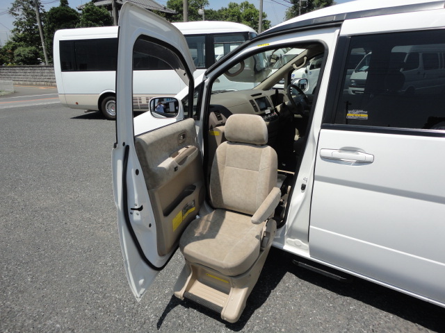 ｾﾚﾅ　福祉車両　車椅子ﾘﾌﾄ　ﾘｰｽ　ﾚﾝﾀﾙ　ﾚﾝﾀｶｰ　 (40).JPG