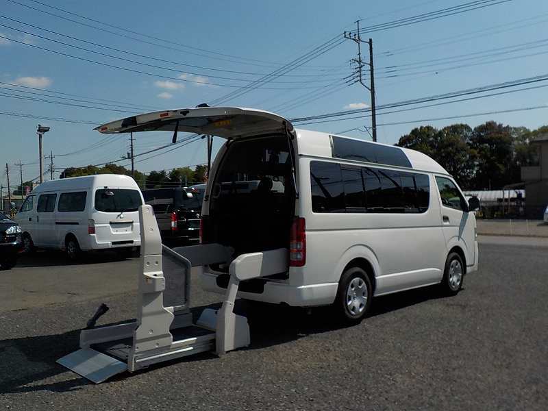 福祉車両　格安レンタカー　ハイエース　9+1車椅子リフト仕様車　1386 (6).jpg