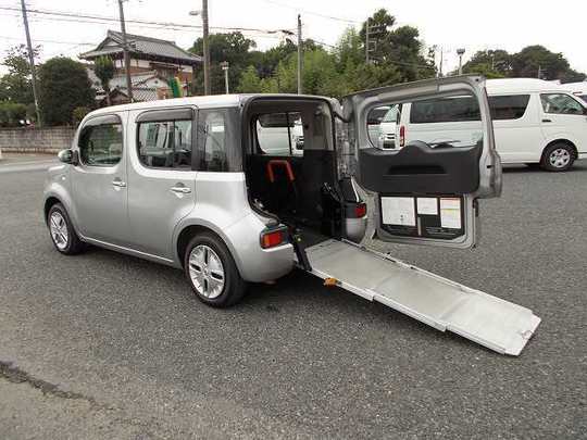 福祉車両　格安レンタカー　日産　キューブ　車椅子スロープ　1190 (5).jpg