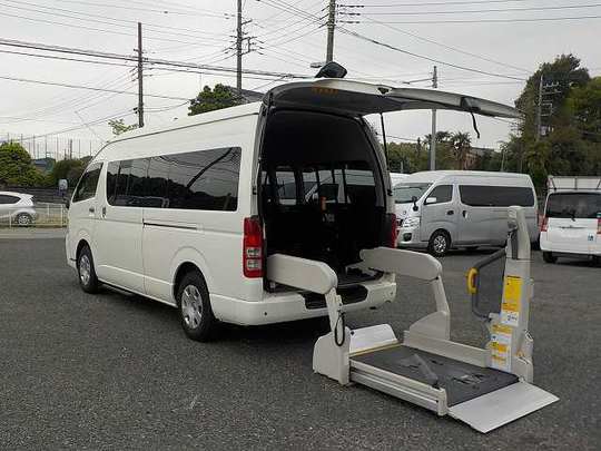 福祉車両　格安レンタカー　ハイエース　車椅子リフト　車椅子4基　1738 (5).jpg