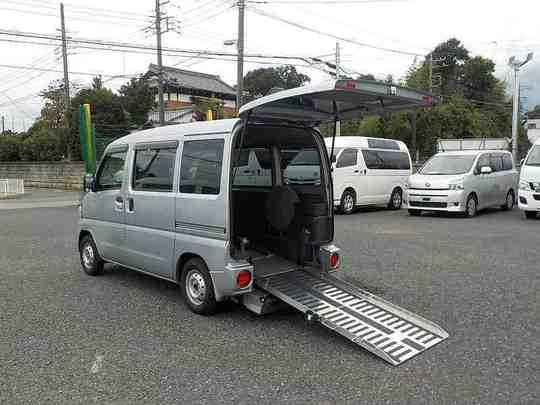日産　NV100 福祉車両　格安レンタカー　・・67　車椅子スロープ車 (6).jpg