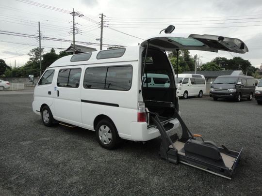 月額15万円以下の福祉車両レンタカー『日産キャラバン 車椅子2台＋健常 