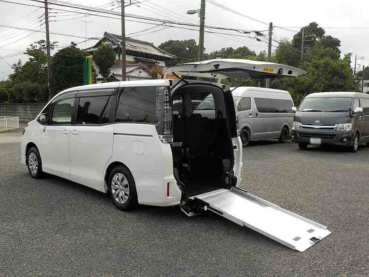 格安レンタカー　福祉車両　VOXY　スロープ　1347 (6).jpg